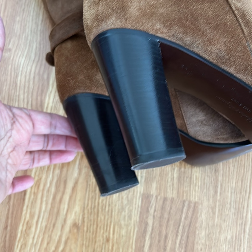 Salvatore Ferragamo suede brown heel boots size 9 - Picture 9 of 17